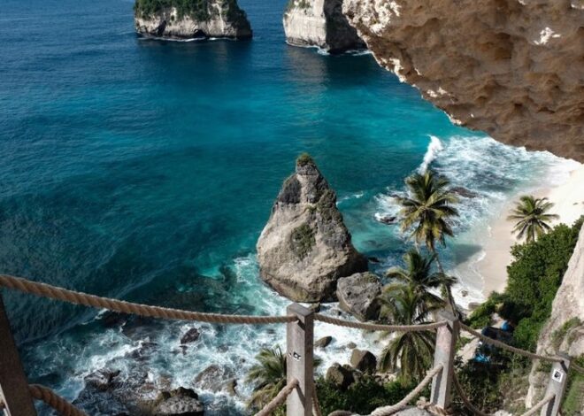 Diamond Beach Nusa Penida, Wisata Bali dengan Pemandangan Tebing yang Menakjubkan